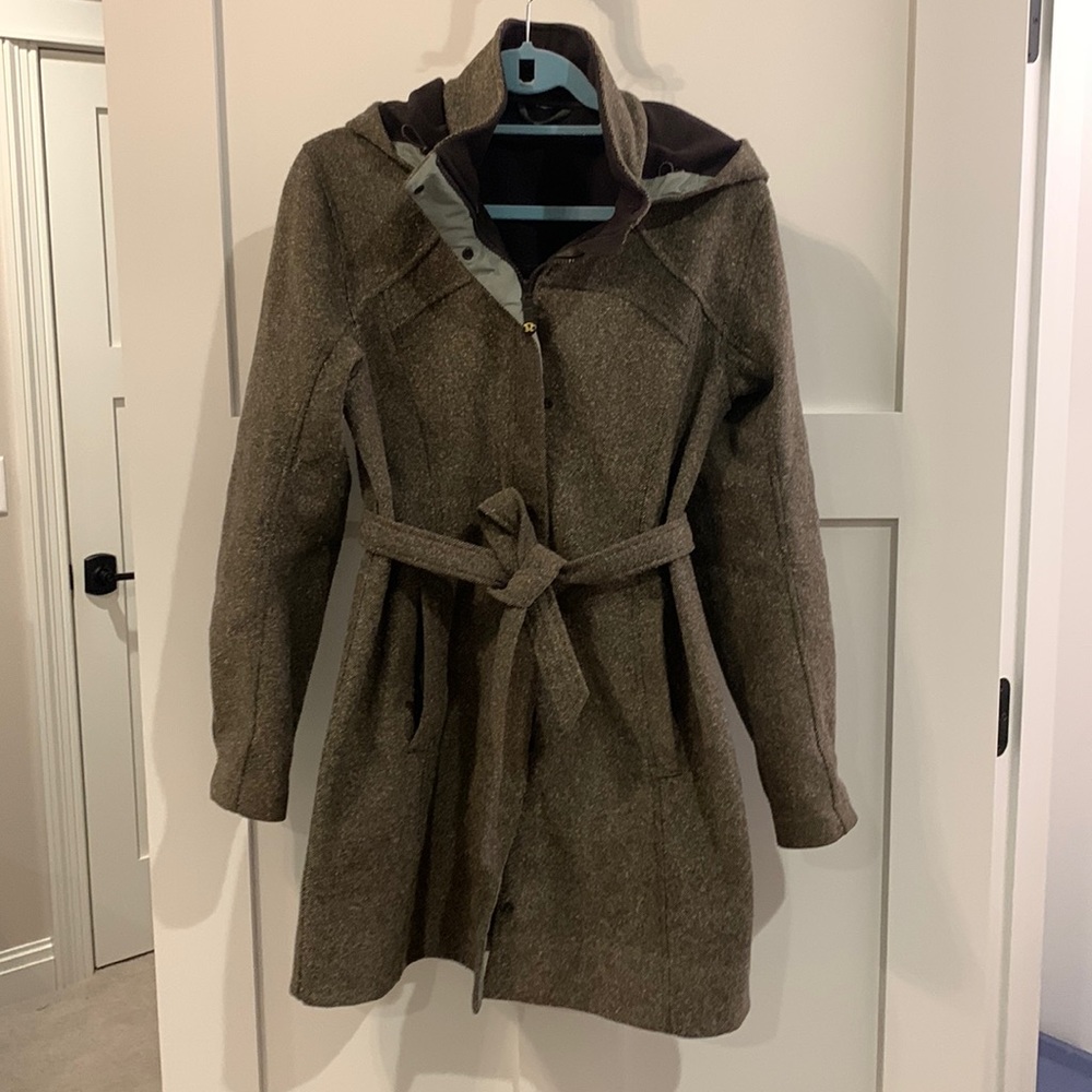 Lululemon • casual fall/winter jacket